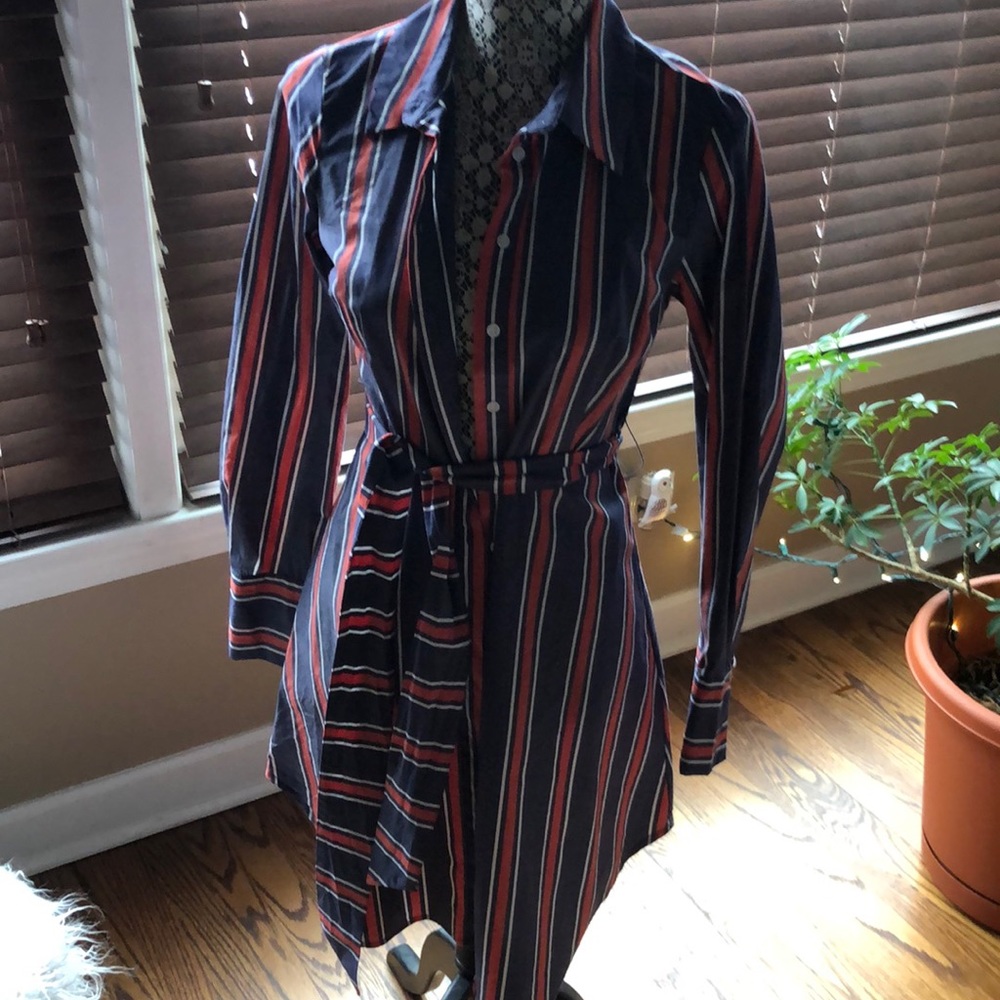 Cool mid length blouse